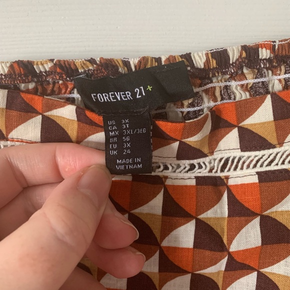 NWT Forever 21 Brown and Orange Geometric Tank Top - Picture 3 of 5